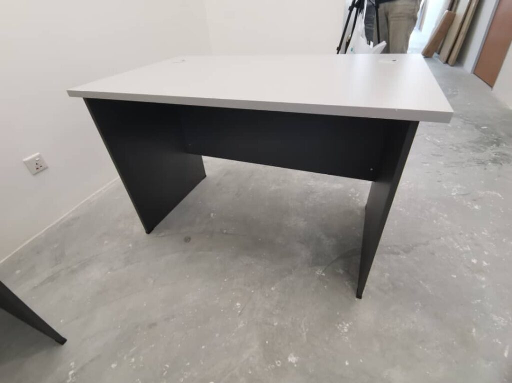 Rectangular Shape Office Table – V-GT 127