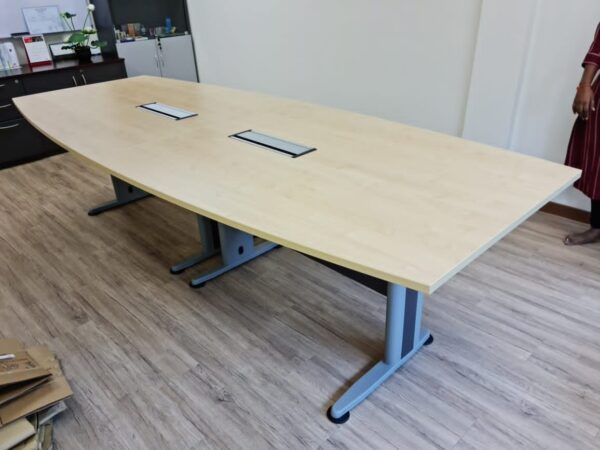 Boat Shape Meeting Table - V-TBB 30