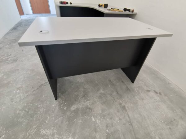 Rectangular Shape Office Table – V-GT 127