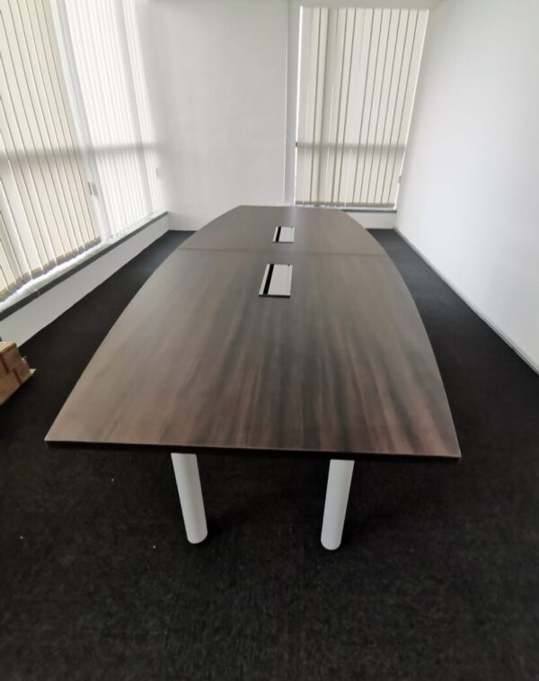 Boat Shape Meeting Table - V-QBC 30