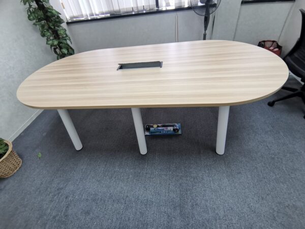 Oval Shape Conference Table - V-BOC 18