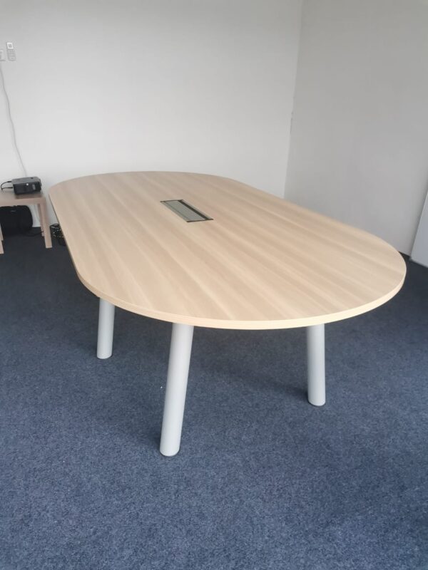 Oval Shape Conference Table - V-BOC 18