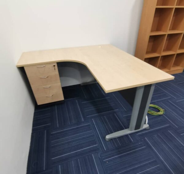 L Shape Office Table With J Metal Leg + 4D Pedestal - V-TL 1515-4D