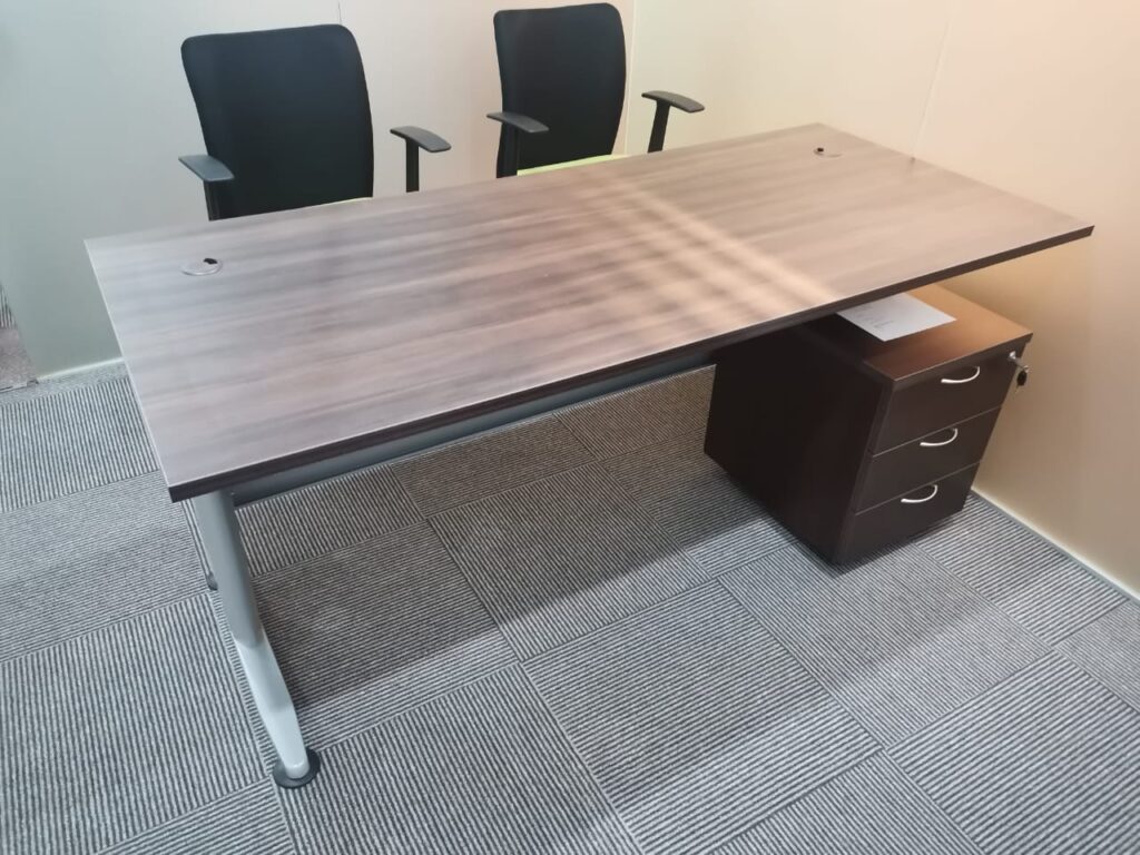 Rectangular Shape Office Table With J Metal Leg – V-QT 128