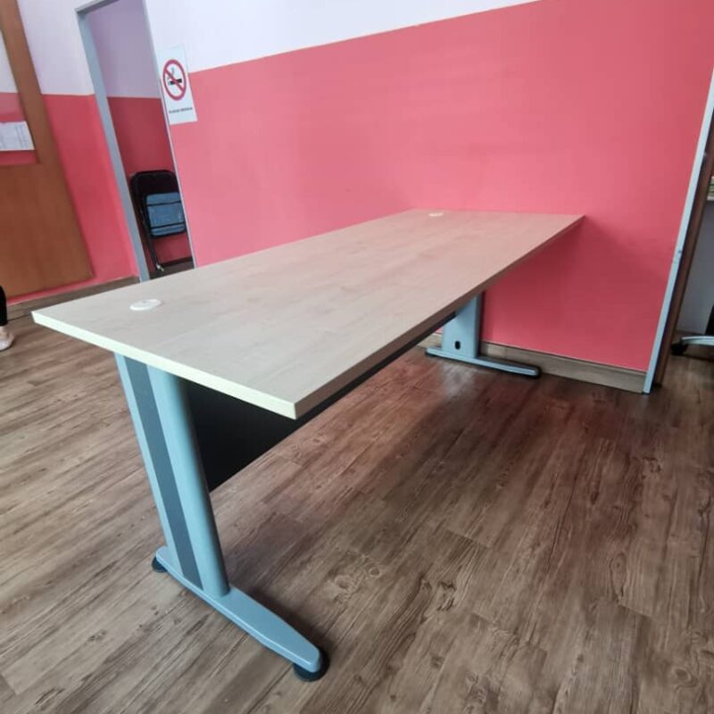 Rectangular Shape Office Table With J Metal Leg – V-TT 128