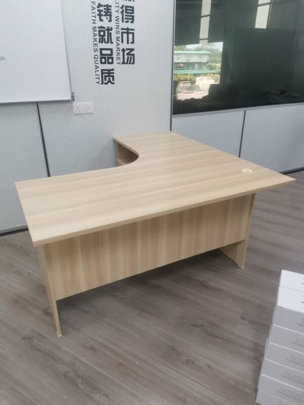 L Shape Office Table – V-EXL 1515