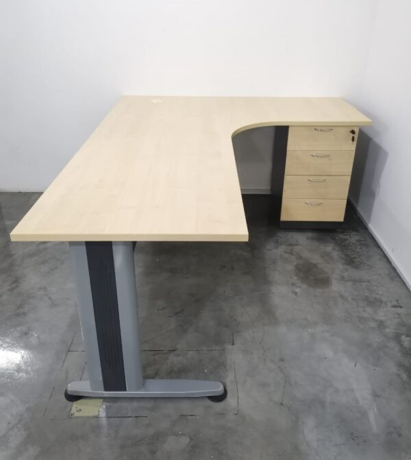 L Office Table With J Mental Leg + 4D Pedestal – V-TL 1515 -4D