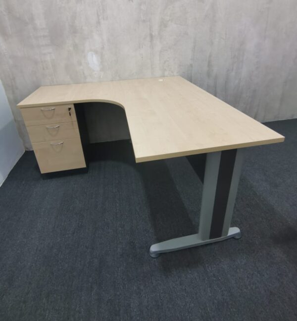 L Shape Office Table With J Metal Leg + 2D1F Pedestal – V-TL 1515 – 3D