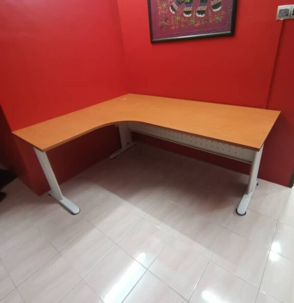 L Shape Office Table With J Metal Leg - F1-JL 1515