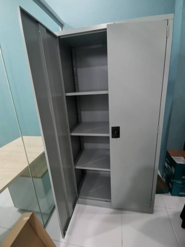 Full Height Steel Cupboard With Swinging Door – GV-S 118