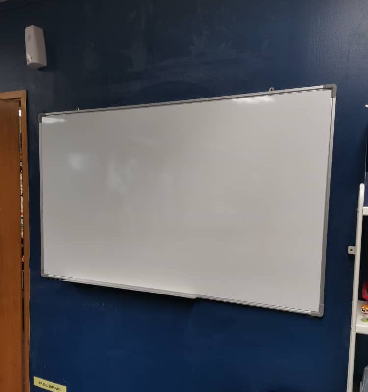 Magnetic Whiteboard With Aluminium Frame - F-SMB