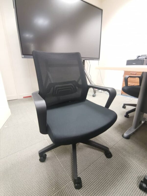 MESH TYPIST CHAIR – C-B 915