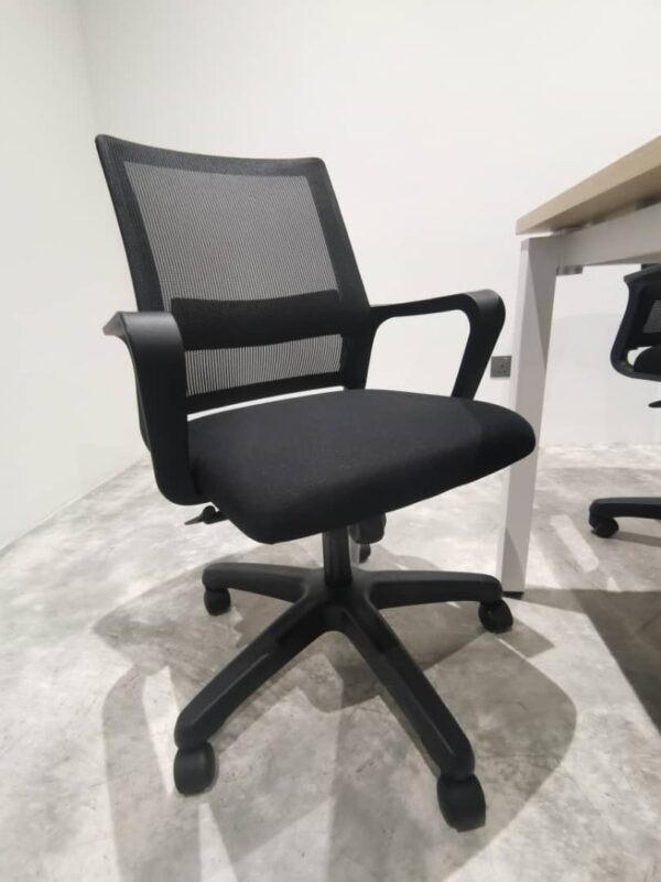 MESH TYPIST CHAIR – A-OF 20