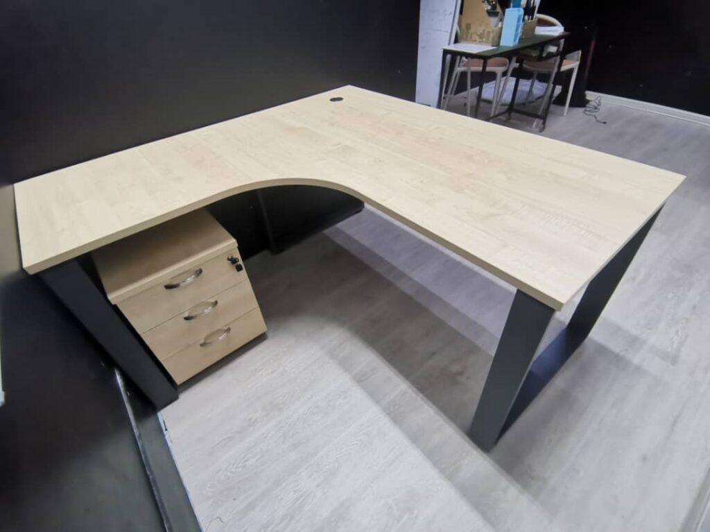 Executive Table Desk